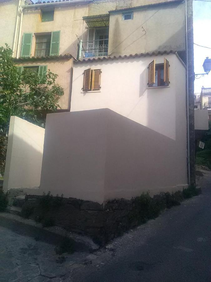 Charmant Petit Studio Proche Depart Gr20 Calenzana Exteriör bild